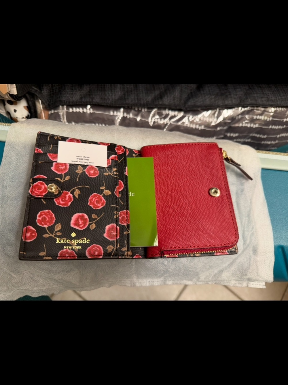 Kate Spade Small Shawn Laurel Way Wallet Hazy Rose Rooster Red NWT - Picture 6 of 6